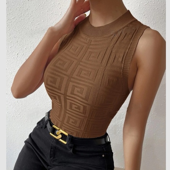 Luxe mock neck sleeveless knit top - Picture 1 of 6